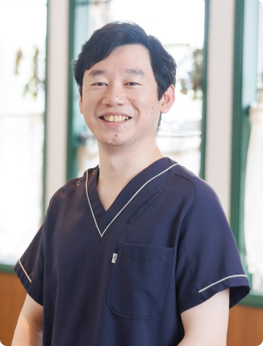 歯科医師:山下 祐典